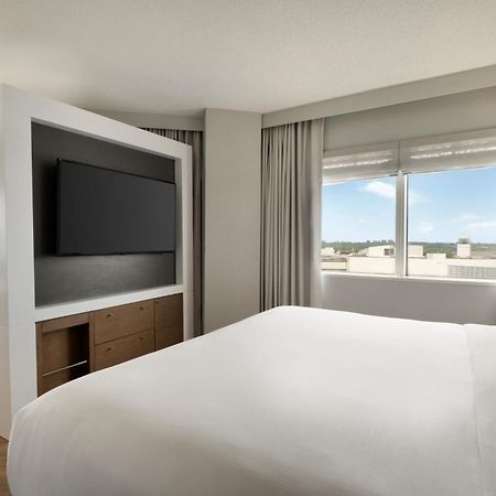The Park Hotel At Meadowlands East Rutherford Exterior photo