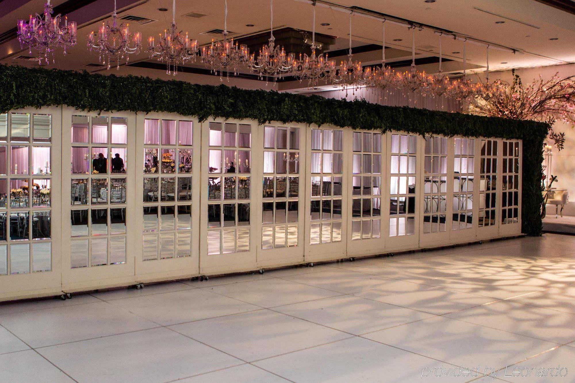 The Park Hotel At Meadowlands East Rutherford Exterior photo